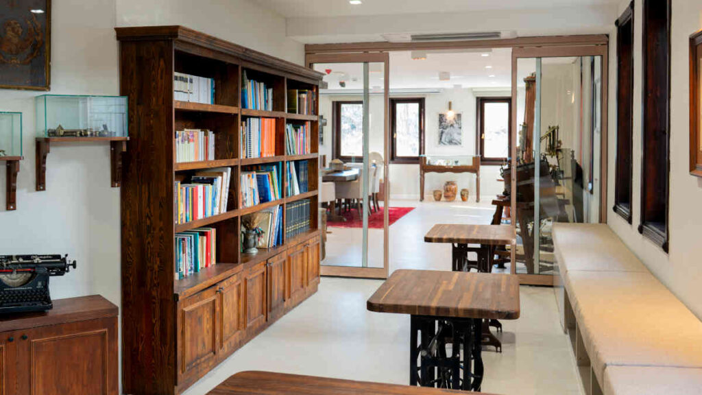 Kapurcuk Akademi Kütüphane